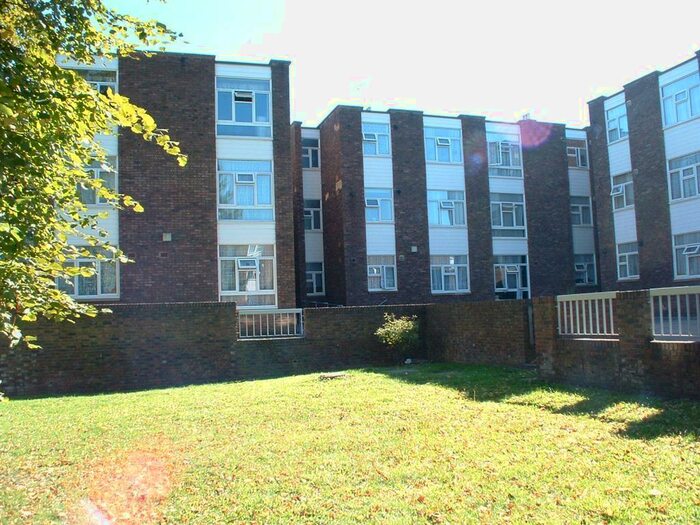 1 Bedroom Flat To Rent In Churchill Place, Harrow, HA1