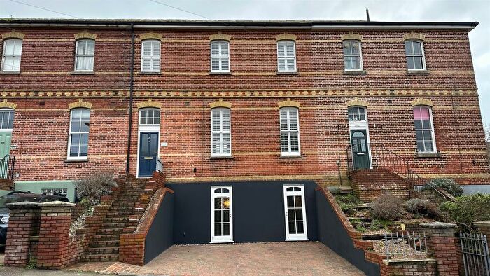 4 Bedroom Terraced House For Sale In Frederick Road, Hastings, TN35