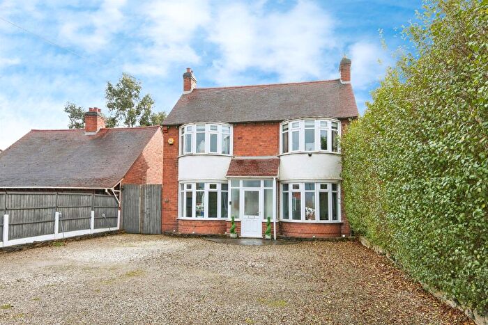 3 Bedroom Detached House For Sale In Lichfield Road, Barton Under Needwood, Burton-On-Trent, DE13