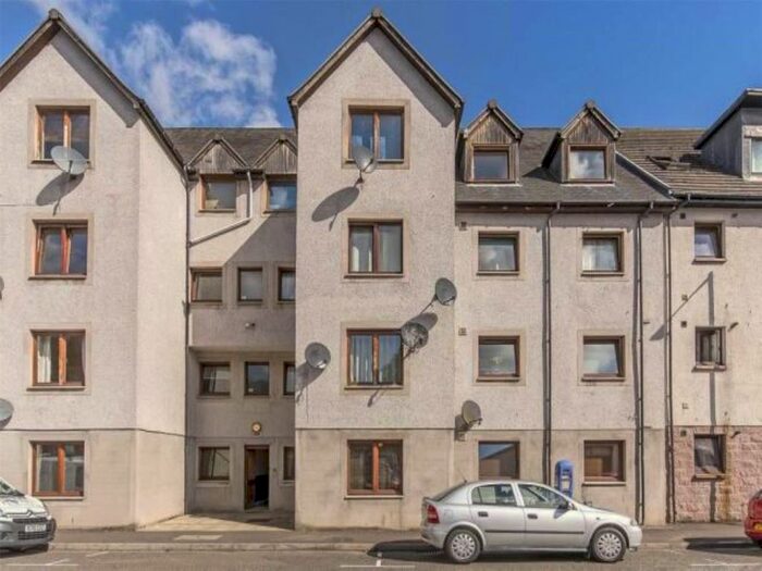 2 Bedroom Flat To Rent In Kings Court, South William Street, Perth, PH2