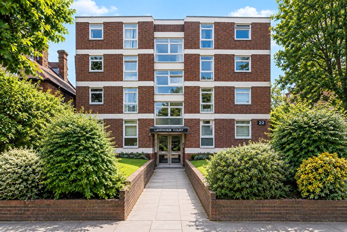 1 Bedroom Flat For Sale In Upper Richmond Road, London, SW15