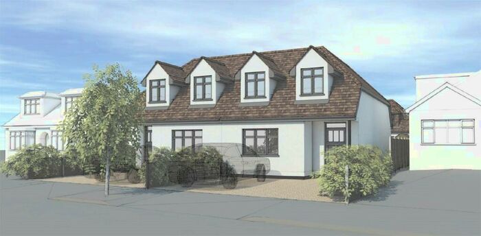 4 Bedroom Semi-Detached House To Rent In Briscoe Road, Rainham, Essex, RM13