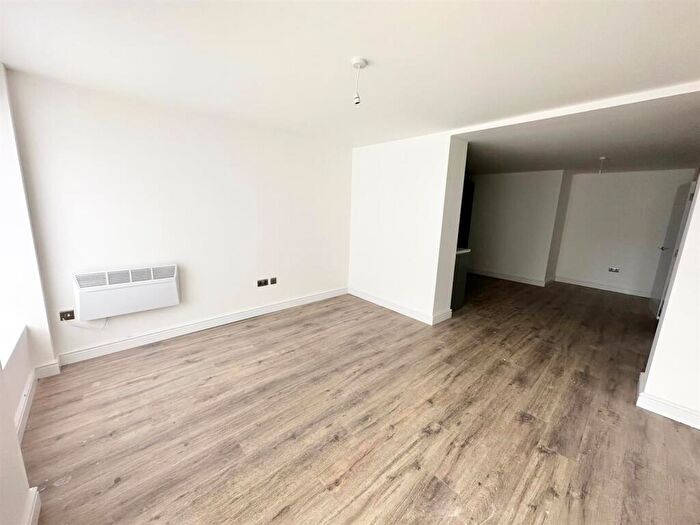 1 Bedroom Apartment To Rent In Mersey View, Brighton-Le-Sands ...