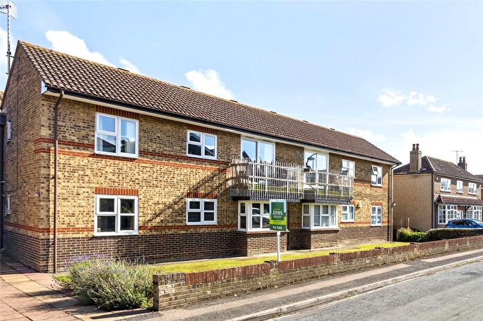 1 Bedroom Flat For Sale In Beech Grove, Old Salts Farm Road, Lancing, West Sussex, BN15