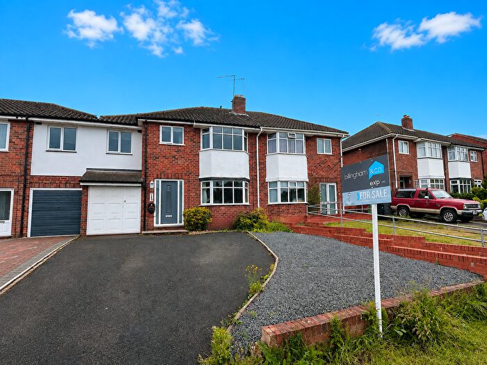 4 Bedroom Terraced House For Sale In The Broadway, Norton, Stourbridge, DY8
