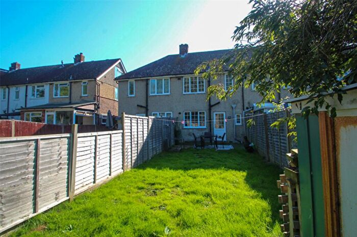 2 Bedroom Terraced House For Sale In Yorke Way, Hamble, Southampton, Hampshire, SO31