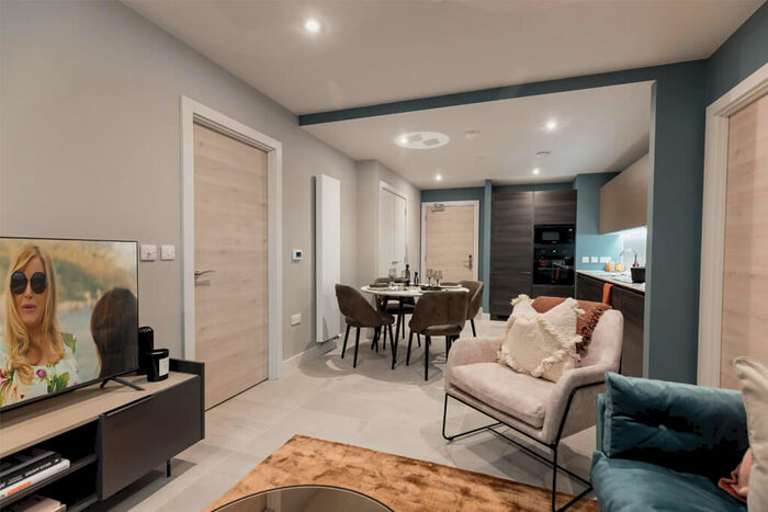 2 Bedroom Flat To Rent In New York Square, Leeds, LS2