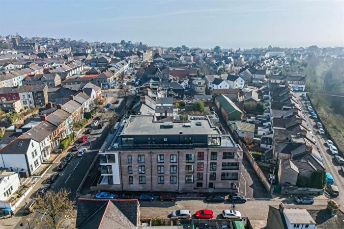 2 Bedroom Apartment For Sale In Windsor Gardens Windsor Road, Penarth, Cardiff, CF64