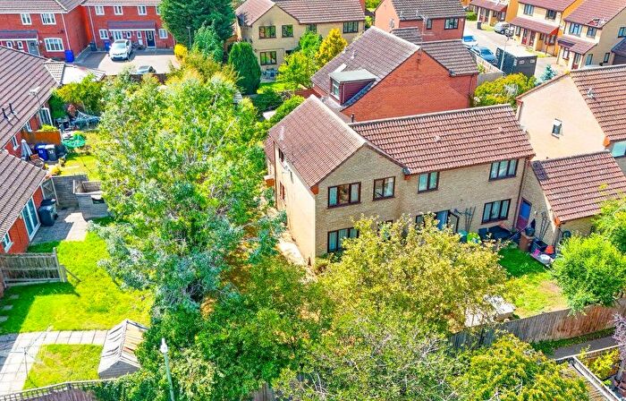 3 Bedroom Semi-Detached House To Rent In Bill Rickaby Drive, Newmarket, CB8