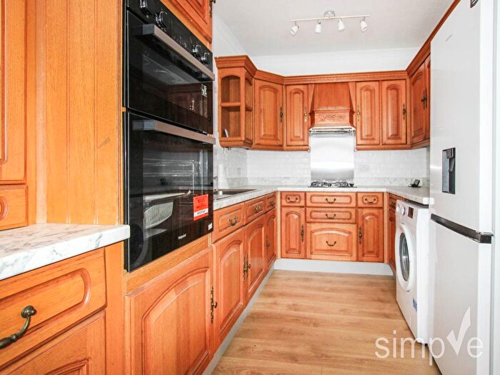 3 Bedroom Property To Rent In Warwick Crescent, Hayes, Middlesex, UB4