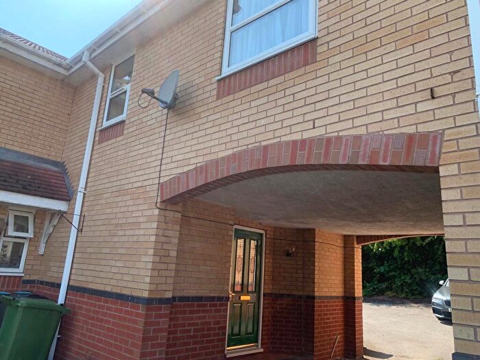 2 Bedroom Flat To Rent In Calver Close, Far Laund, Belper, Derbyshire, DE56