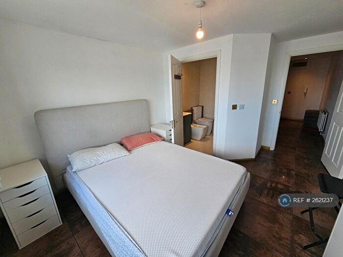 2 Bedroom Flat To Rent In Chichester Wharf, Erith, DA8