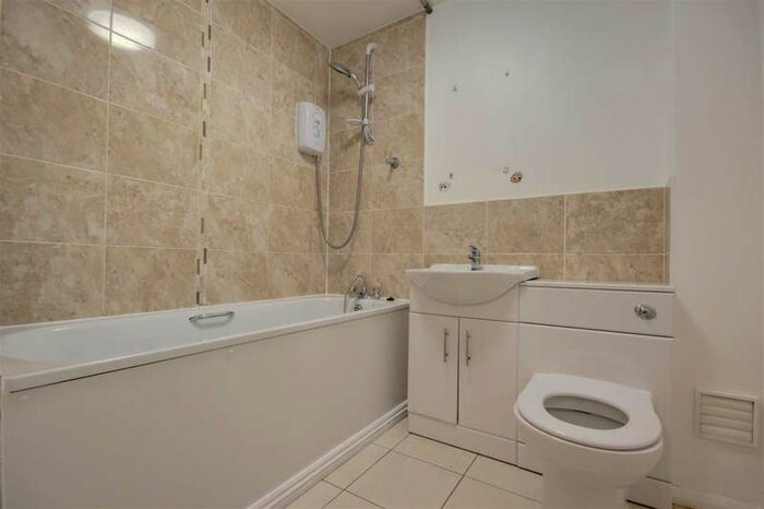 1 Bedroom Flat To Rent In Streamside Close, Edmonton, N9