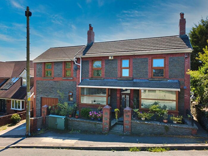 3 Bedroom Detached House For Sale In Graigwen Road, Pontypridd, CF37