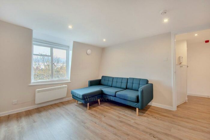 2 Bedroom Flat To Rent In Kennington Park Road, SE11