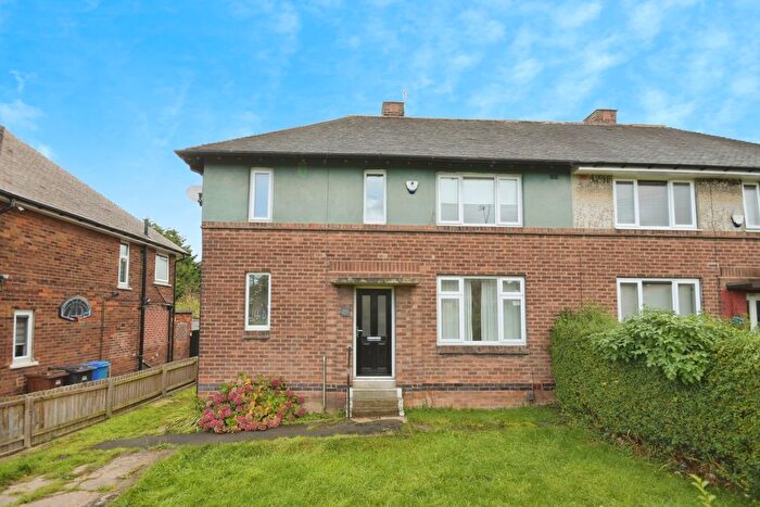 3 Bedroom Semi Detached House For Sale In Yew Lane, Sheffield, South Yorkshire, S5