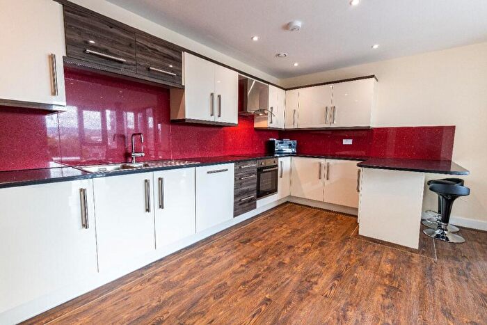 2 Bedroom Apartment To Rent In Ecco, S11