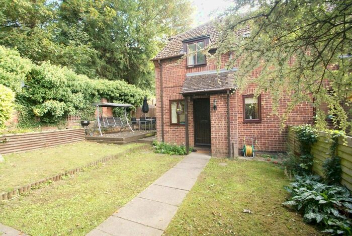 1 Bedroom End Of Terrace House To Rent In The Rookery, Whitchurch RG28