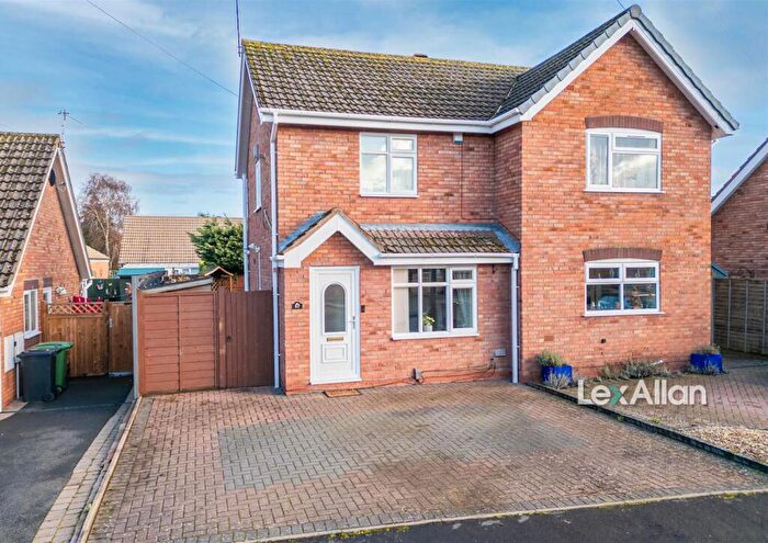 2 Bedroom Semi Detached House For Sale In Meadow Park Road, Stourbridge, DY8
