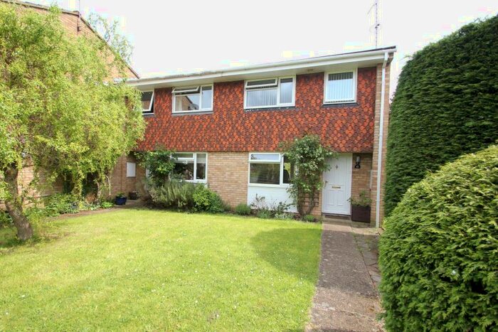 3 Bedroom Terraced House To Rent In Goldsworth Park, GU21