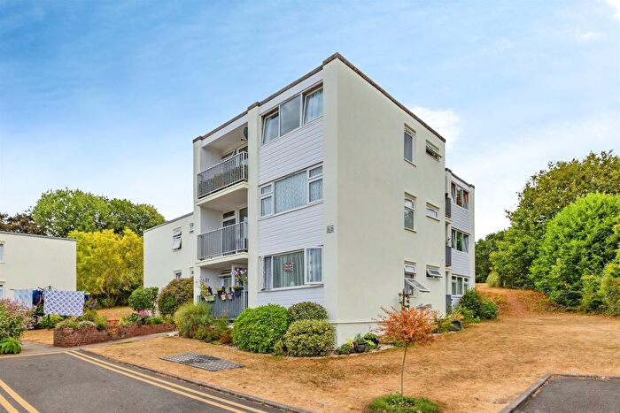 2 Bedroom Flat For Sale In Devondale Court, Dawlish Warren, Dawlish, EX7
