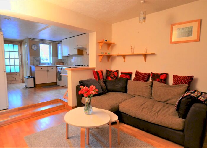 2 Bedroom Terraced House To Rent In Cowley Road, Oxford OX4