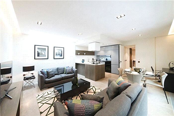 2 Bedroom Flat To Rent In Babmaes Street, St James, London, SW1Y