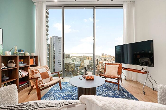 2 Bedroom Flat To Rent In Bollinder Place, London, EC1V