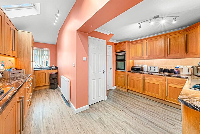 3 Bedroom Semi Detached House For Sale In St. Clair Road, Otley, LS21