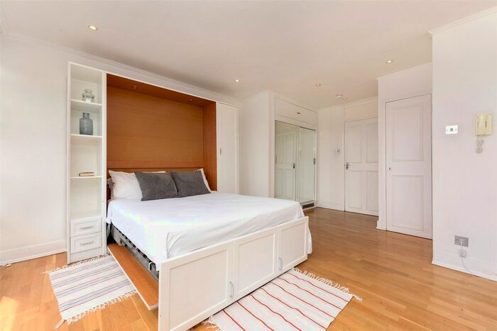 Studio To Rent In Emanuel House, Rochester Row, Westminster, London, SW1P