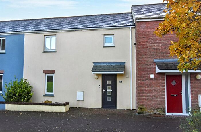 2 Bedroom Terraced House For Sale In Gweal Pawl, Redruth, TR15