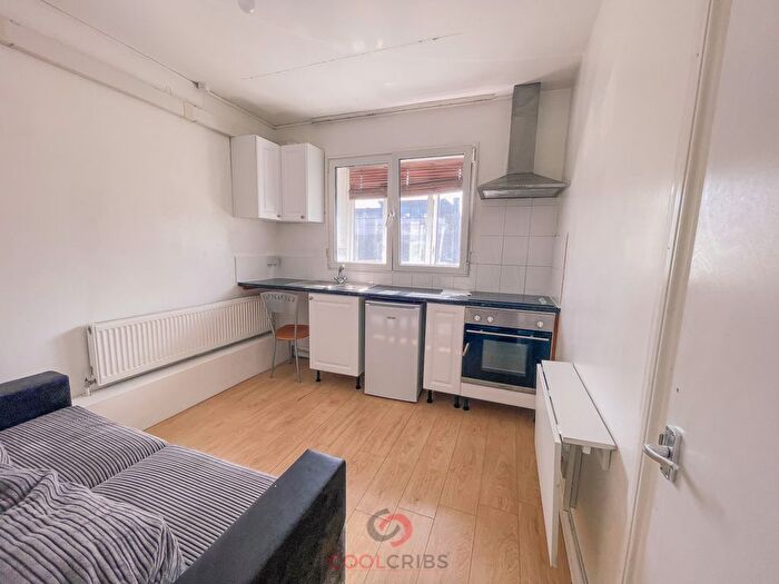 1 Bedroom Flat To Rent In Holloway Road, Holloway Road, Islington, London, N7