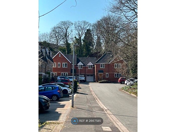 5 Bedroom Terraced House To Rent In Knighton Close, Caversham, Reading, RG4
