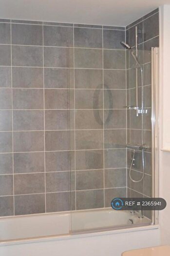 1 Bedroom Flat To Rent In Bell Street, Glasgow, G4