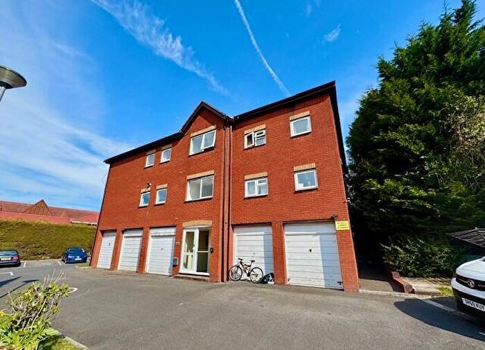 2 Bedroom Apartment To Rent In Cobden Court, Bitterne., SO18