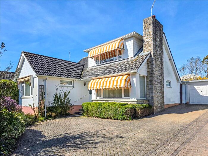 3 Bedroom Bungalow For Sale In Jesmond Avenue, Highcliffe, Christchurch, Dorset, BH23