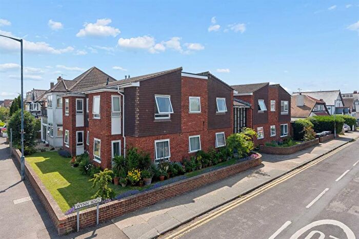 2 Bedroom Apartment For Sale In Tankerton Road, Tankerton, Whitstable, CT5