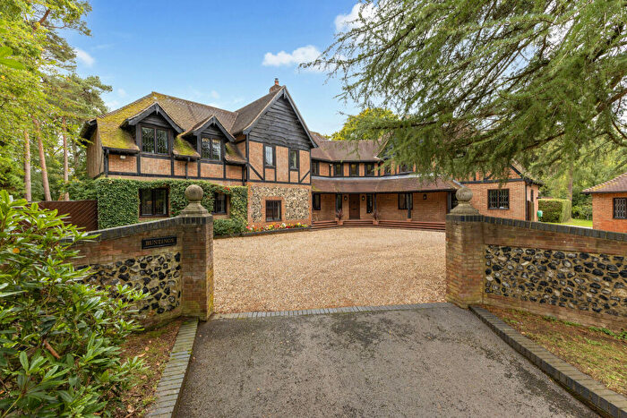 6 Bedroom House For Sale In The Ridge, Reading, RG8