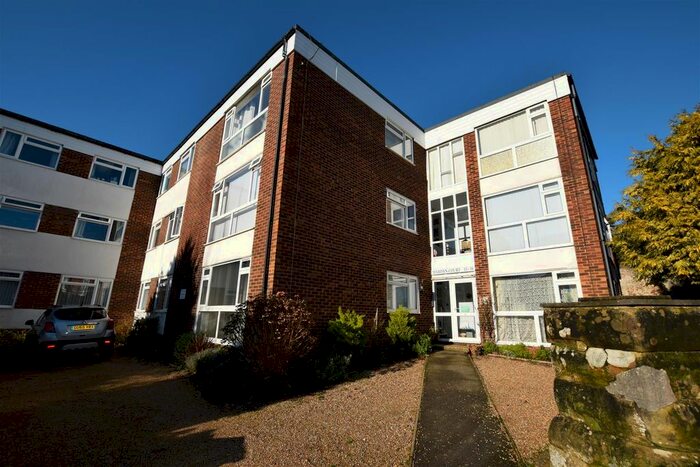 2 Bedroom Flat To Rent In Upper Maze Hill, St. Leonards-On-Sea, TN38