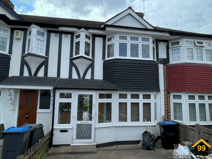 3 Bedroom Terraced House To Rent In Kingsbridge Road, Morden, London, SM4