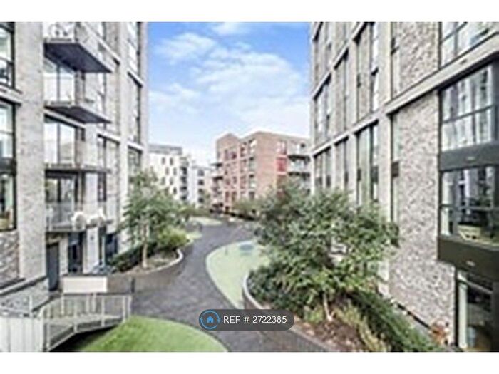 2 Bedroom Flat To Rent In Emily St, London, E16