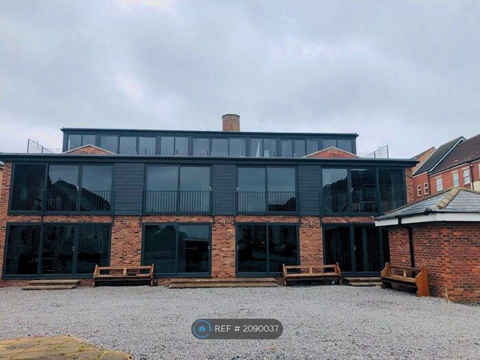 4 Bedroom Flat To Rent In The Winding House, Hull, HU9