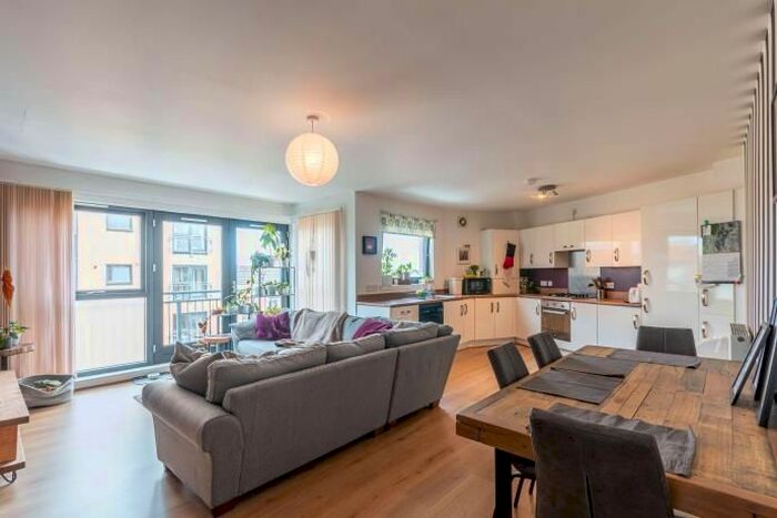 2 Bedroom Flat To Rent In Collier Place, Edinburgh, EH16