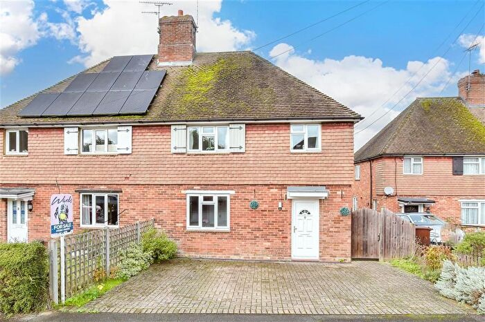3 Bedroom Semi-Detached House For Sale In Pittlesden, Tenterden, Kent, TN30