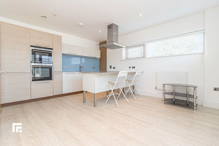 2 Bedroom Apartment To Rent In Empire Way, Cardiff Bay, CF11