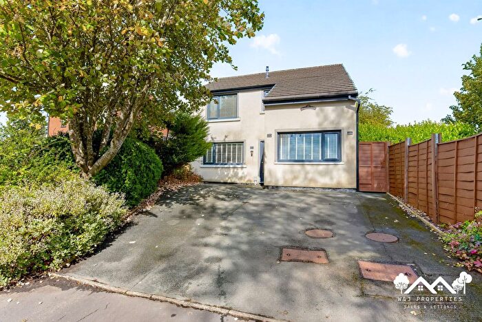 4 Bedroom Detached House For Sale In Moorcroft, Lower Darwen, Darwen, BB3