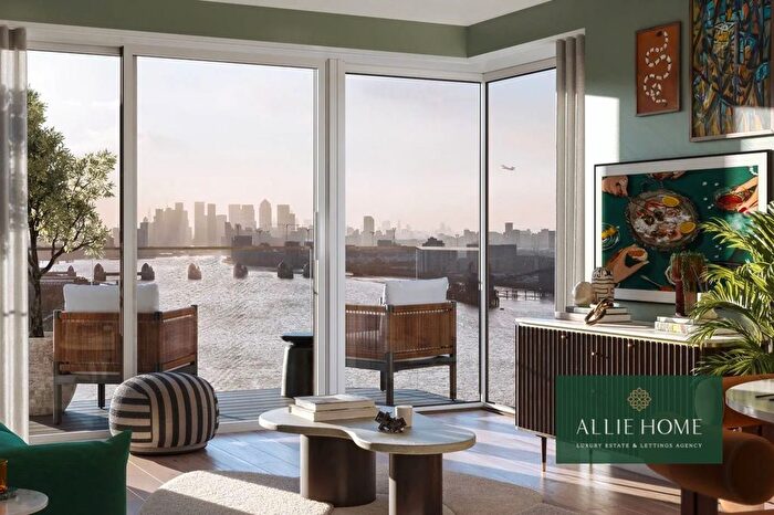 1 Bedroom Flat For Sale In Duke Of Wellington Ave, London, SE18