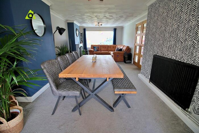 3 Bedroom Semi-Detached House For Sale In Winslow Road, Nr Westhoughton, Bolton, BL3