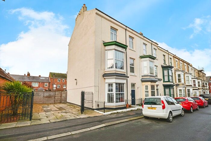 7 Bedroom Terraced House For Sale In Pearl Street, Saltburn-By-The-Sea, TS12