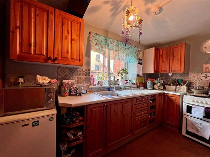 1 Bedroom Flat For Sale In Watling Street East, Towcester, NN12